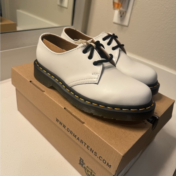 Dr. Martens 1461 Oxfords - Picture 3 of 7